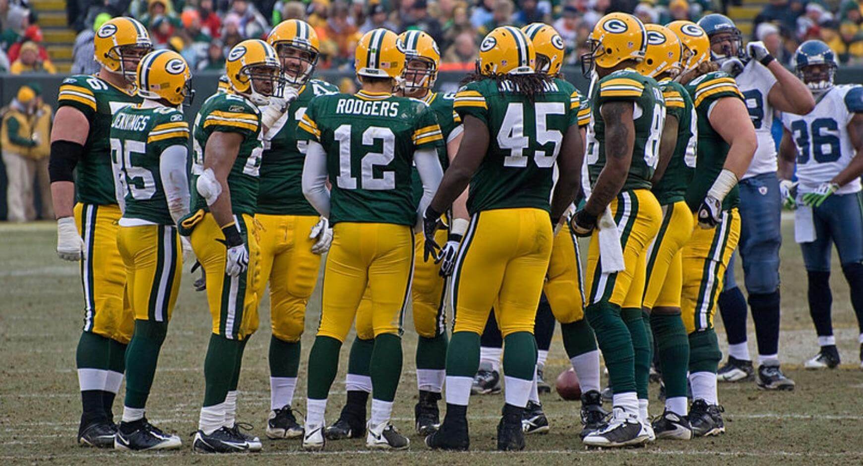 packers huddle