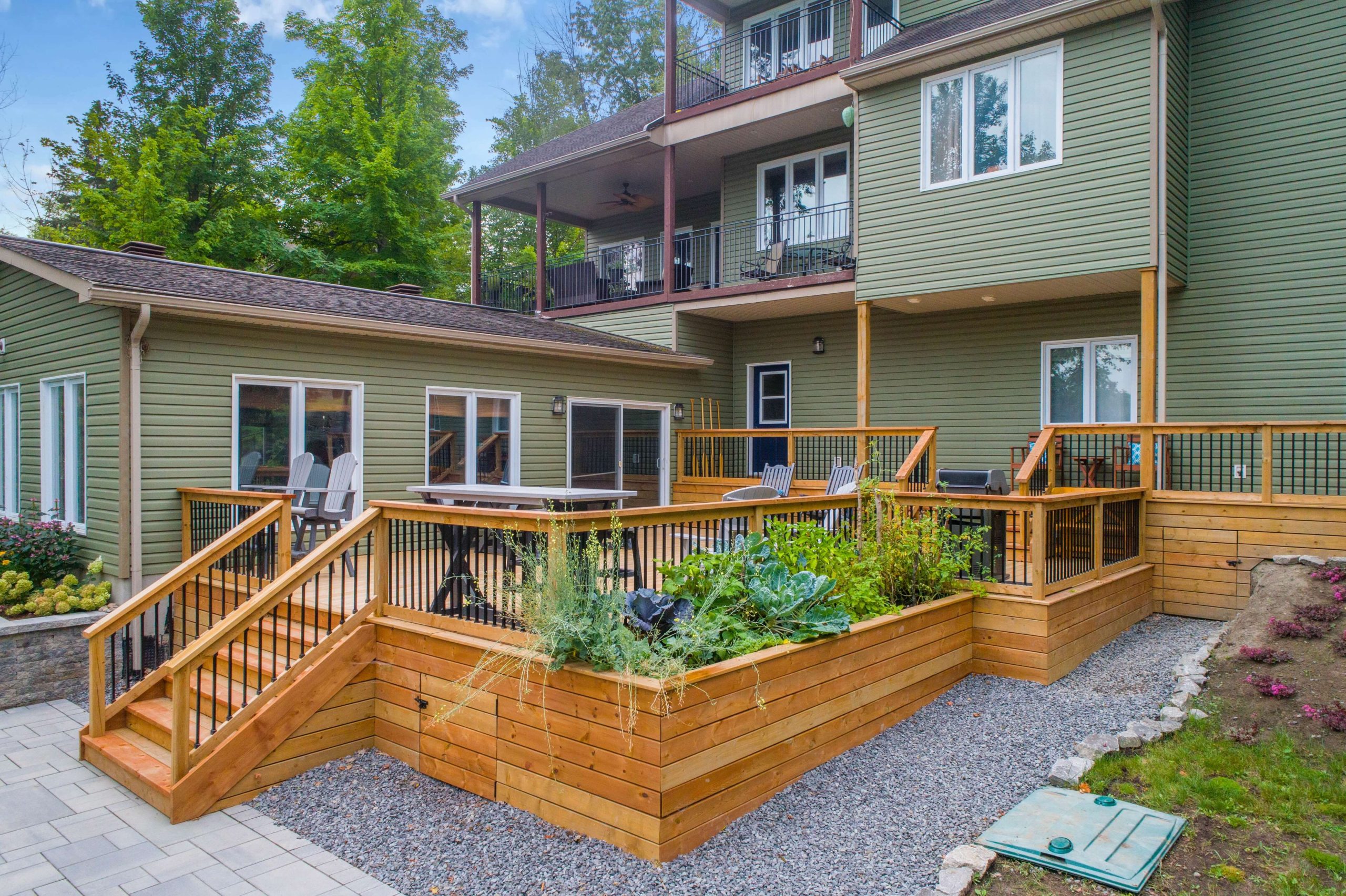 18 Inspirational Backyard Deck Ideas On A Budget