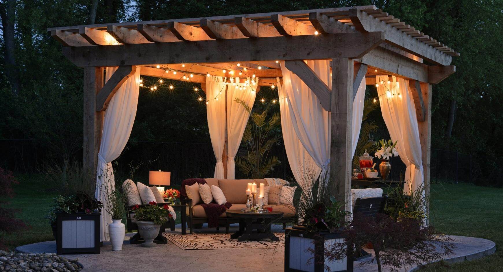 string lights in outdoor pergola