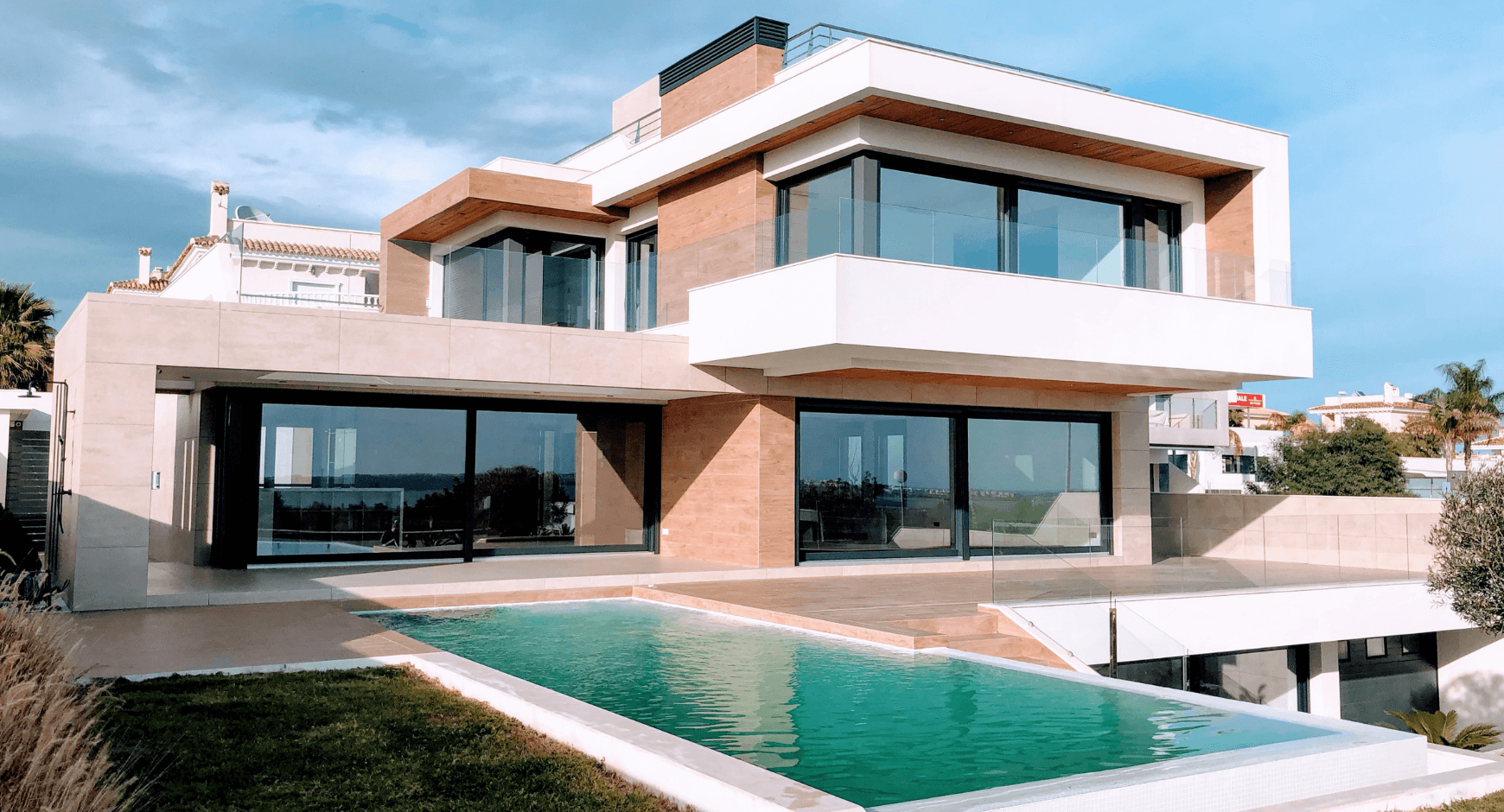 Image of a home with modern windows and trim