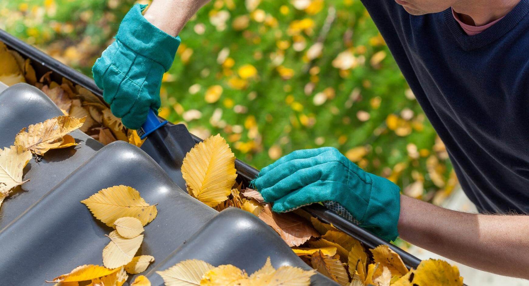 cleaning gutters