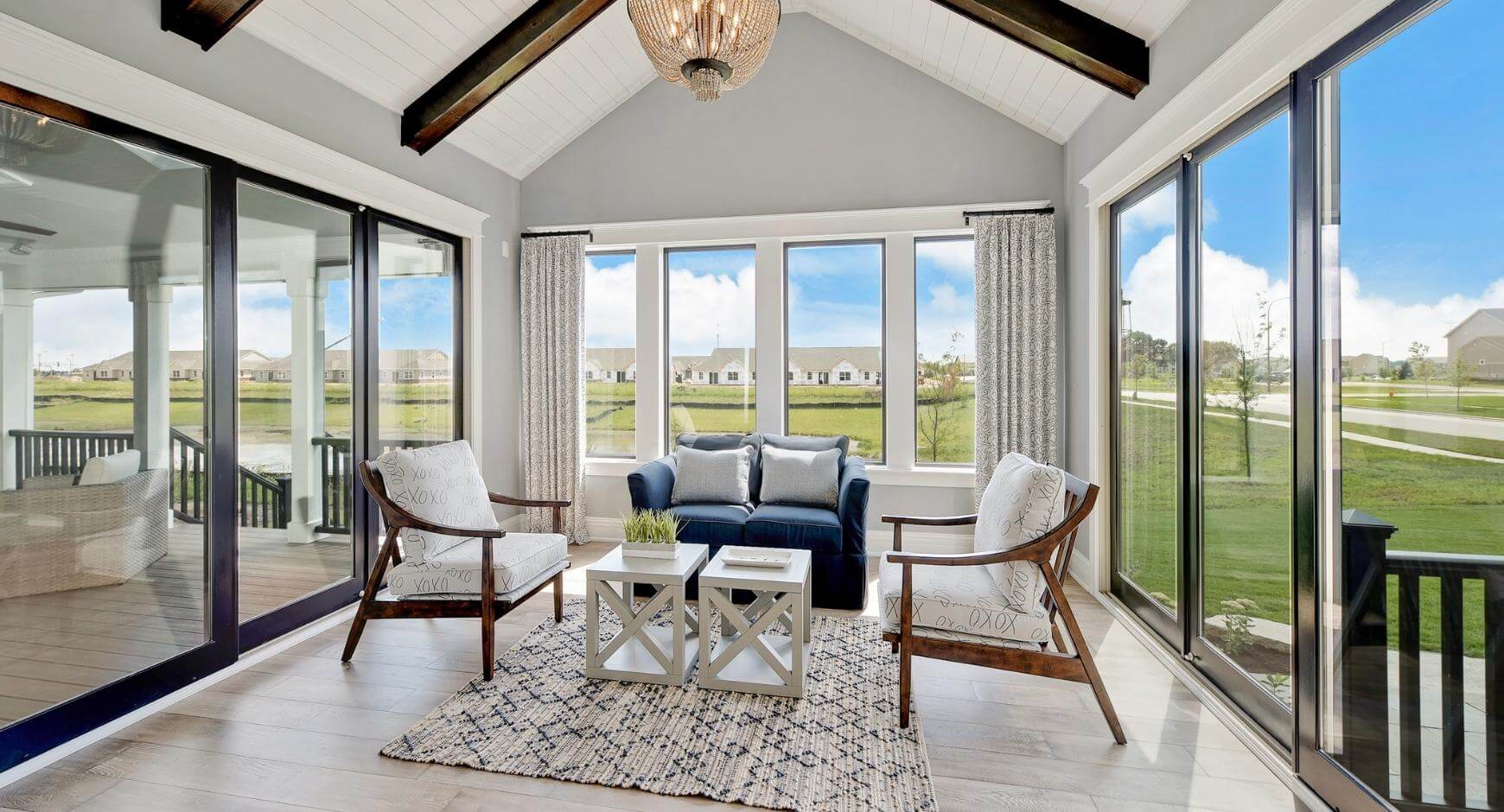 simplistic sunroom design