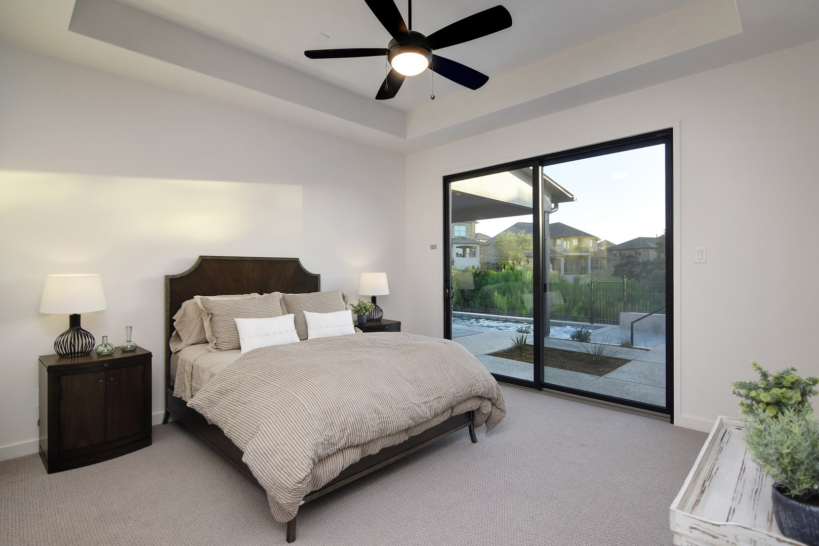 200 Series Narroline gliding patio doors; painted Black interior
Modern Farmhouse home style
Austin, Texas (TX)
Builder: Legacy DCS
Architect: DTJ Design