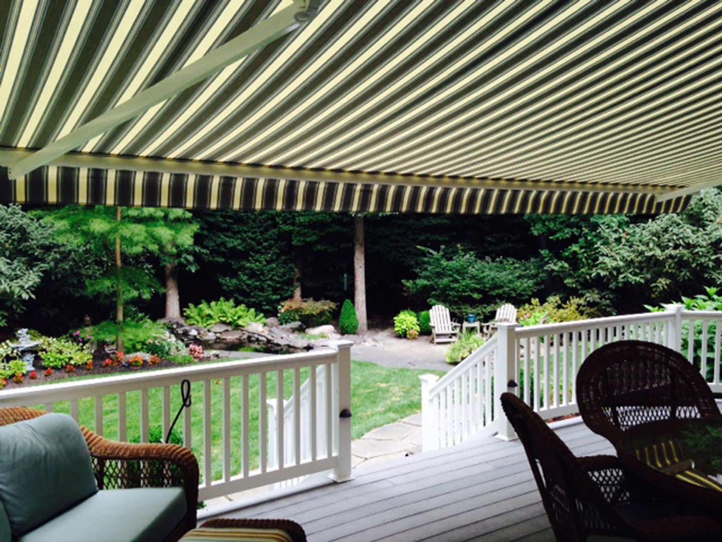 Retractable Awning Installers | Patio & Deck Awnings